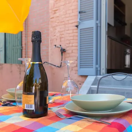 Apartment Capo Di Lucca - In The Historical Center With Terrace